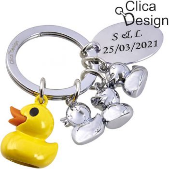 מחזיק מפתחות מתכת ברווזים מבית Clica Design 4372