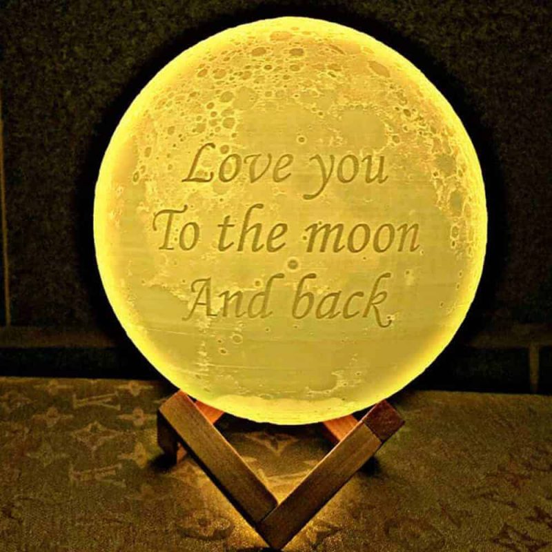 מנורת ירח אוהב אותך לירח ובחזרה